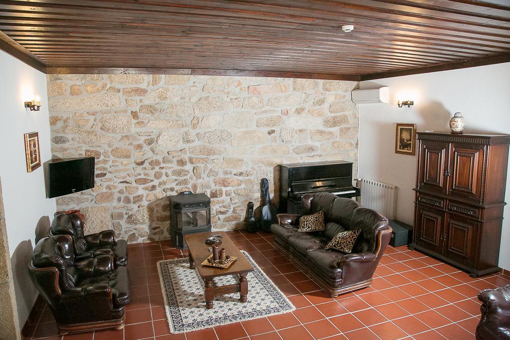 Solar Dos Almeidas - Turismo De Habitacao Bed & Breakfast Trancoso Dış mekan fotoğraf